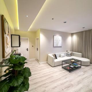 Stylish 1BR - Boulevard View - Self-Entry - 3