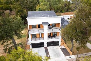 3Story Luxury Townhome Near Downtown Oak Lawn - 6