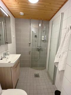 Bright & Cozy 1BR Home in Central Lahti - 1
