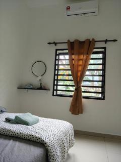 Unit 01 Homestay Private pool & Netflix Muar - 4
