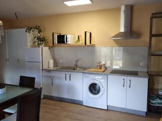 Charming House in Parada with Large Garden - 8