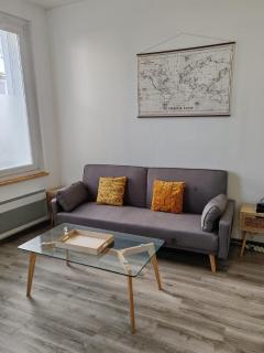 Le Carré Jaune -  - 5