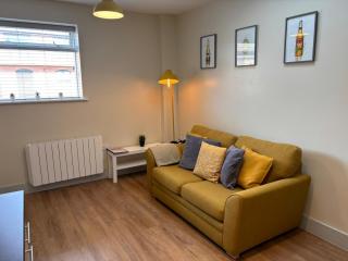 Hereford City Centre - Apartment 3, Isabella House - Modern Apartment In The Heart of The City - Sleeps 2 Guests - Hosted by RENTMYHOUSE - 8