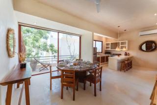 Stylish 3BR Penthouse Haven with Plunge Pool Private Rooftop Pool & Jungle Panorama - 4