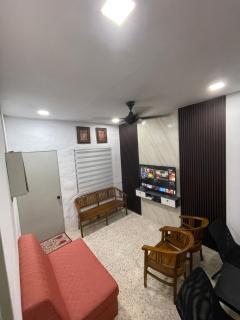 D Alfa Homestay - 0