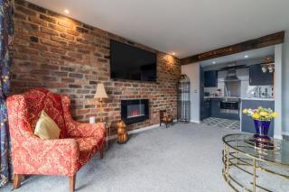 Stylish York flat with private parking - 1