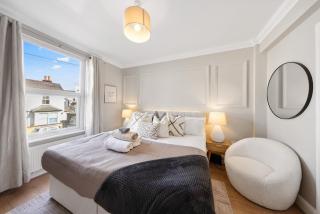 Long Stay Ready King Bed Kitchen WiFi Town - 2