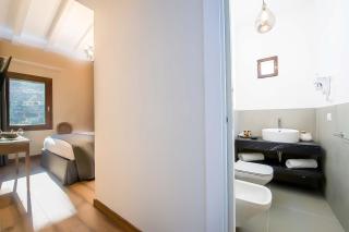AMORE RENTALS - Villa Mia - 9