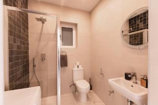Valletta Collection - Grand Harbour Suites 9A - 1