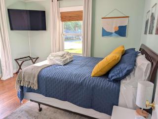 Stylish Durham Retreat - Walkable Sleeps 6 - 3