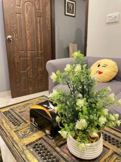 Little peaceful apartment DHA phase 6 - 3