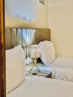 Golden Pyramids Night hotel - 7