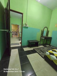 Homestay Kak Ana - 6