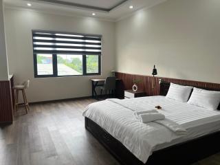 The Sun Hotel - 8