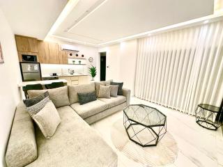 Stylish Luxe Apartment Near US Embassy Abdoun - 5