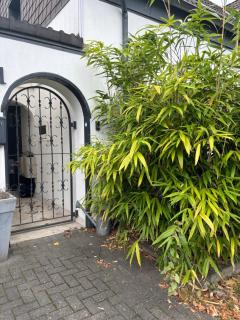 Modernes Studio mit en-Suite Bad & bester Anbindung - Düsseldorf - 9