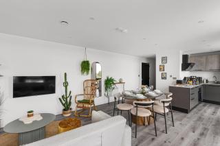 Penthouse, 3x Superking,6x Single, free parking - 7