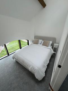 Threshing Barn- Modern 5 Bed, 10 person, Barn Conversion in a Rural Location with Great Access - 3