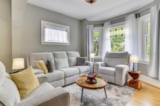 Newly Furnished Alberta Arts Home Extended Stays! - 6