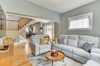 Newly Furnished Alberta Arts Home Extended Stays! - 3