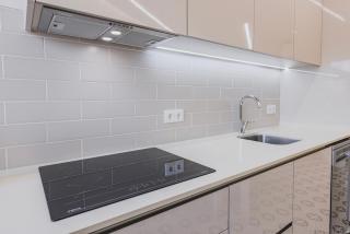 Modern 2BR Apt with Patio and AC - 7