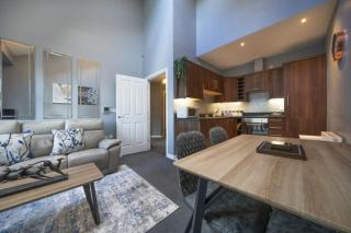 Family Friendly Apartment in Cathedral Quarter - 2