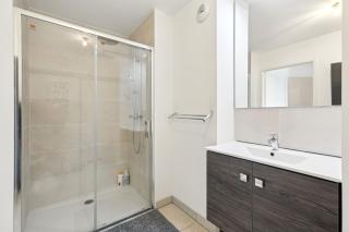 spacious and bright apartment - 4