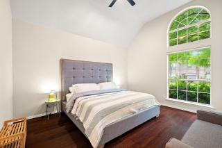 Luxury Plano Getaway - 7