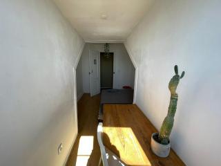 Santos Apartment in Central Lisbon with River View - 7