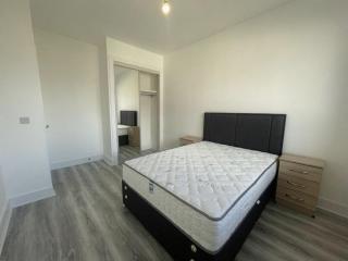 3 Bed Spacious House in Ennis Road - 7