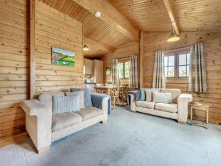 Field Lodge - E4380 - 4