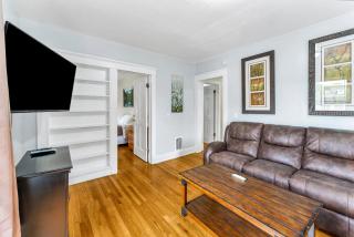 2nd Base Apt 2 All Star Baseball Rentals - 8