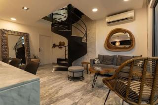 Stylish 3BR Retreat in Serene Luxury Setting - 9