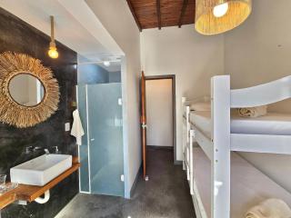 Casa em Taipu de Fora com Piscina - 100m da Praia - 2