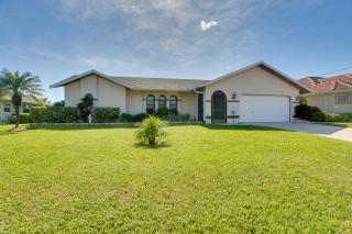 Canal-Front Retreat w/ Dock in Cape Coral! - 7