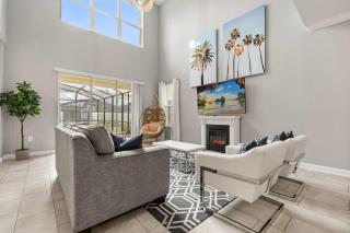 Luxury 5BR Home - Pool & Hot Tub - Near Disney - 2