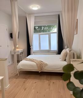 Comfortable studio 10 min from Midi Station and 15 min from Brussels center - 9
