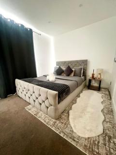 Colindale Apartments - 7