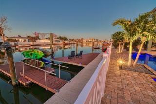 Spacious Home With Heated Pool! Sleeps 15! Billiard table! - 0