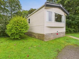 Peaceful Caravan Stay at River Valley Country Park, Cornwall - 2