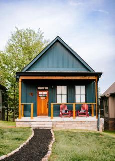 Azalea & Blackberry Cabins - 1