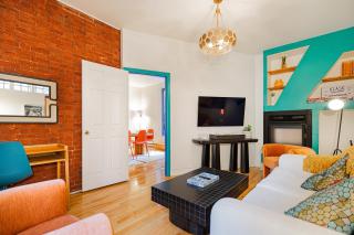 Unique Downtown Montreal Stay with Private Terrace - 4