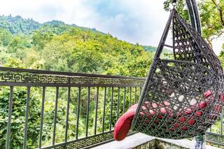 Whishpering walls - 9