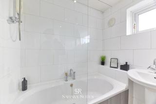 Long Stays - Cosy 3BR - Newcastle Retreat - RVI & City Centre - Garden - Parking - Near High Street - 6