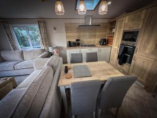 Hobbit - House Of The Owl - Luxury Lodge - Longridge - 8
