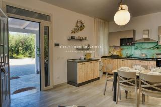 Villa degli Ulivi con Piscina salata By Sicily Home Solutions - 1
