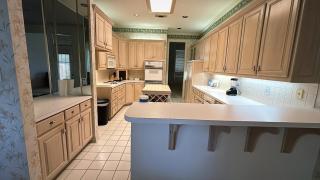 4 Br 3 Bath Luxury Golf Course Retreat Near DFW Airport and Ft Worth - 3