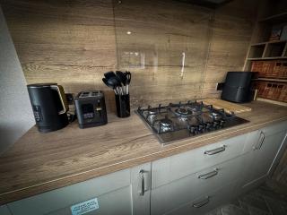 Hobbit - House Of The Owl - Luxury Lodge - 1