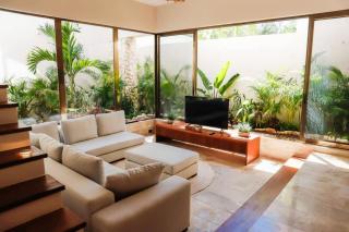 Huge 10BR Luxury Villa complex with Private Pool & Serene Setting - 6