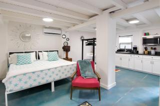 Waterfront Rio Hondo Studio with Shared Grill and Dock - 8